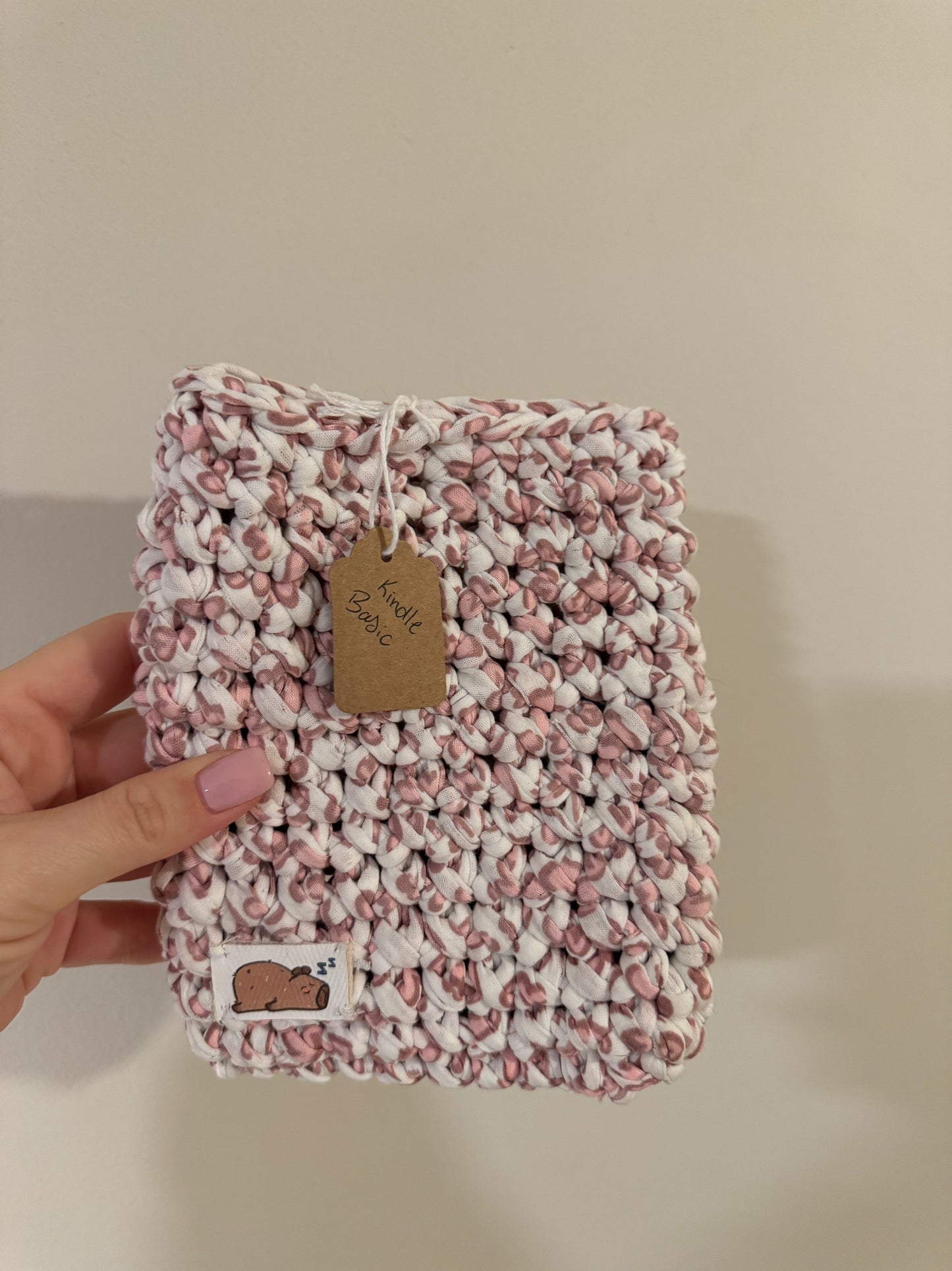 Crochet Kindle sleeve