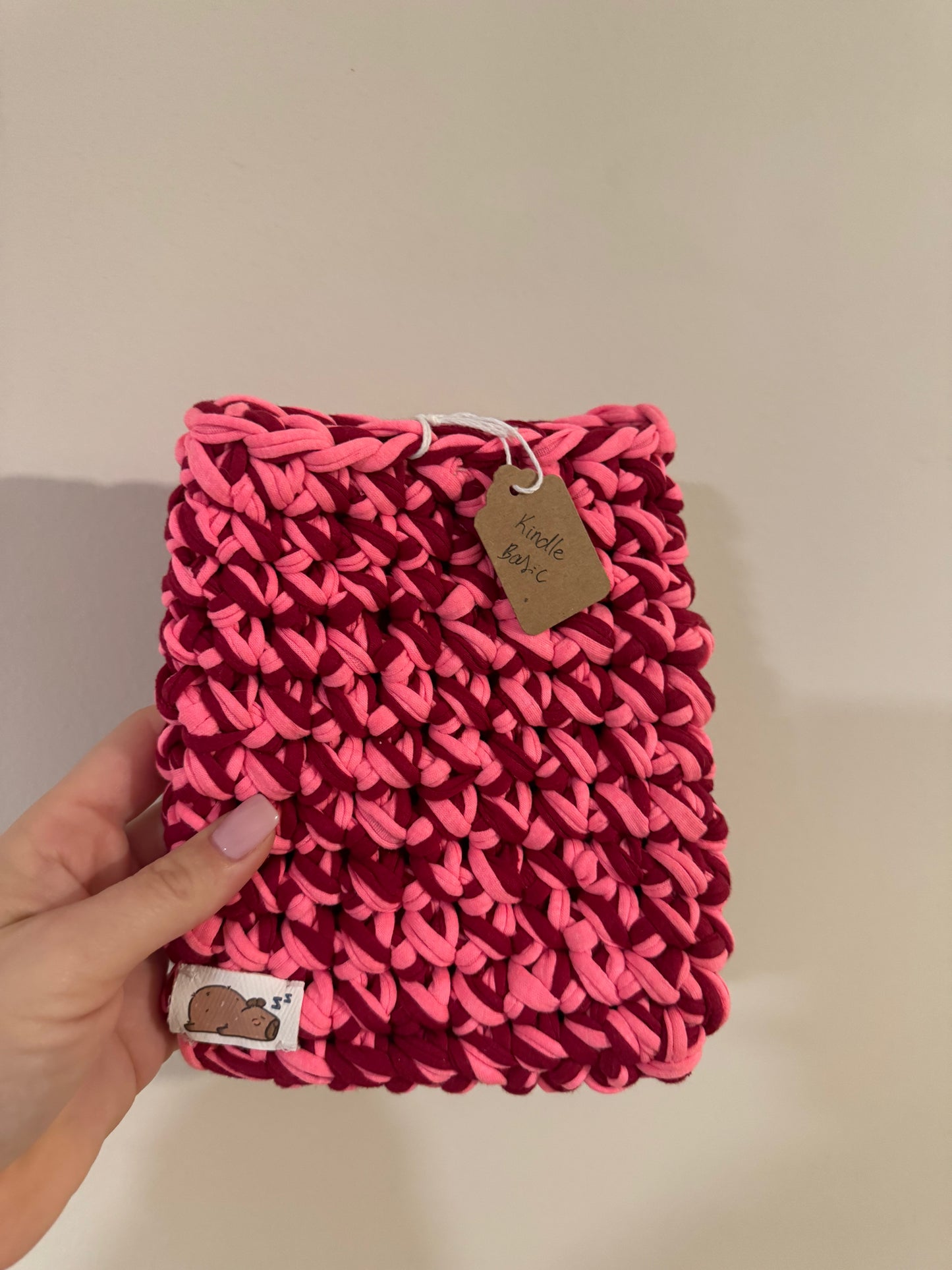 Crochet Kindle sleeve