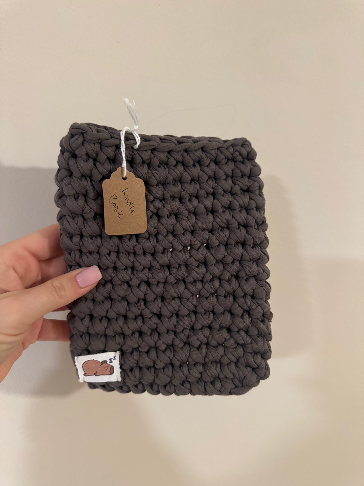 Crochet Kindle sleeve