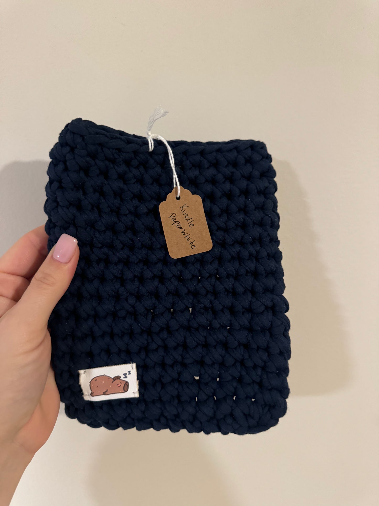 Crochet Kindle sleeve
